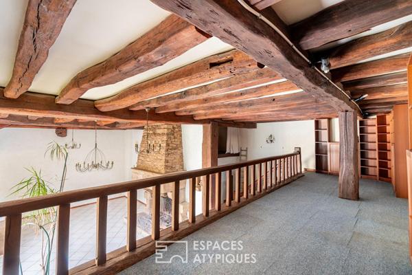 Maison de caractère avec jardin et terrasse en centre ville