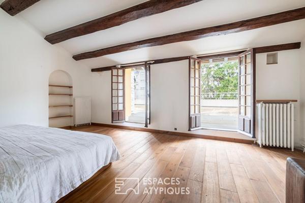 Maison de caractère avec jardin et terrasse en centre ville