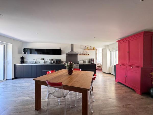 Vente Maison Nieul-sur-mer 8 pièces 260m²-IRM4406