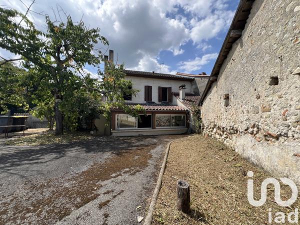 Maison à vendre 7 pièces 187 m² La Roche-Chalais