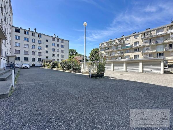 Grenoble Bajatière, Chemin Vieux Dit Perrin 4 pièces avec vue dégagée sur les massifs grenoblois !