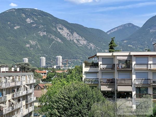 Grenoble Bajatière, Chemin Vieux Dit Perrin 4 pièces avec vue dégagée sur les massifs grenoblois !