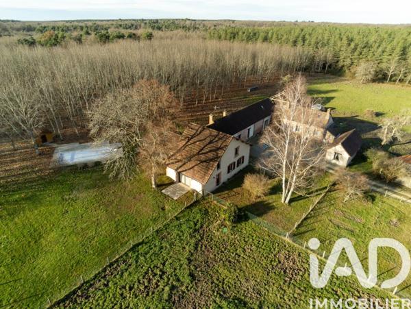 Maison à vendre 15 pièces 349 m² La Ferté-Saint-Aubin