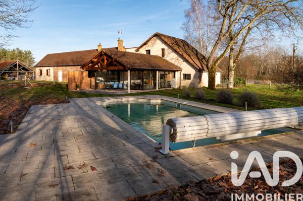 Maison à vendre 15 pièces 349 m² La Ferté-Saint-Aubin