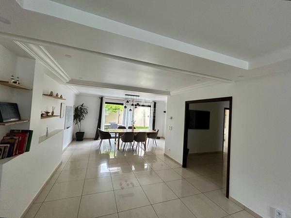 Villa Verneuil Sur Seiine 8 pièce(s) 165 m2 €699 000 ** - Référence 1125
