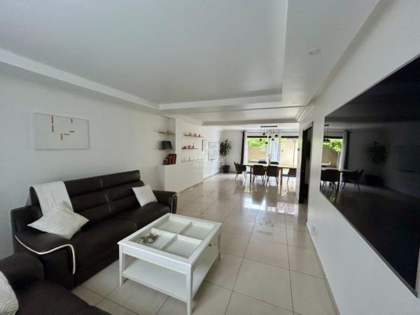 Villa Verneuil Sur Seiine 8 pièce(s) 165 m2 €699 000 ** - Référence 1125
