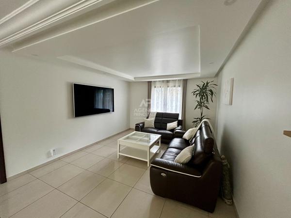 Villa Verneuil Sur Seiine 8 pièce(s) 165 m2 €699 000 ** - Référence 1125