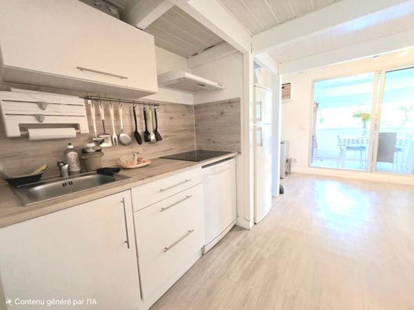 Maison Le Lavandou 3 pièce(s) 24 m2 PARKING PISCINE