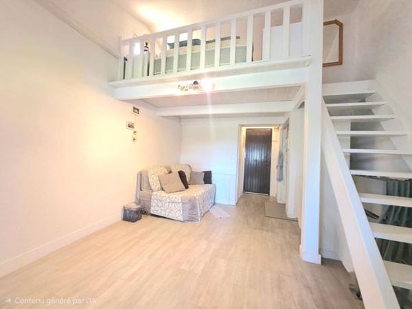 Maison Le Lavandou 3 pièce(s) 24 m2 PARKING PISCINE
