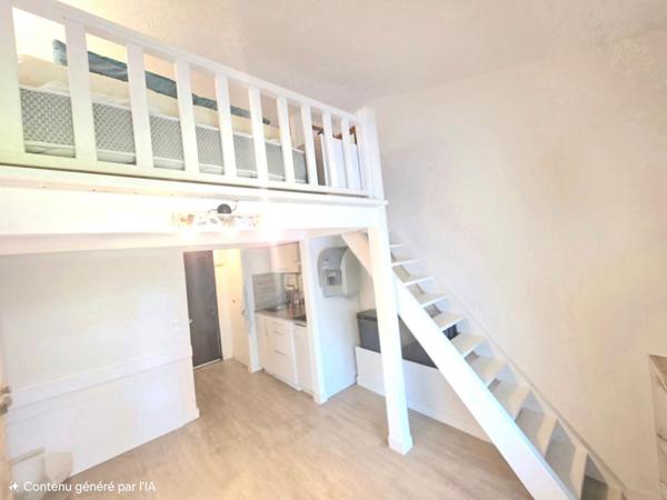 Maison Le Lavandou 3 pièce(s) 24 m2 PARKING PISCINE