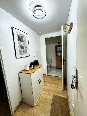 Vente                                                      Appartement
                        
                     2 pièces                      42 m2                     à Persan