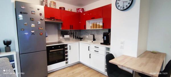 Vente                                                      Appartement
                        
                     2 pièces                      42 m2                     à Persan