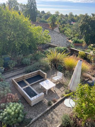 Maison de ville meublée avec jardin et garage centre ville Lectoure