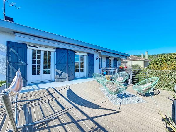 Maison 8 pièces - 240 m² Exclusivité efficity