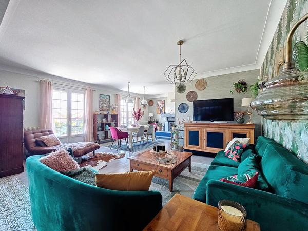 Maison 8 pièces - 240 m² Exclusivité efficity