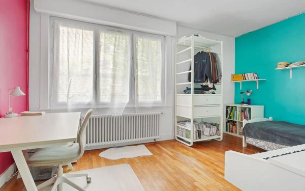 Appartement à vendre    4 pièces • 79,62 m2 Antony