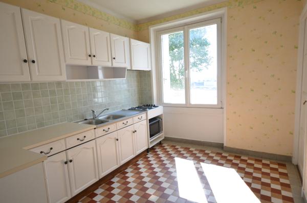 BREST JEAN MOULIN - 1 RUE PIERRE PUGET - Appartement T4 de 74m² , Brest