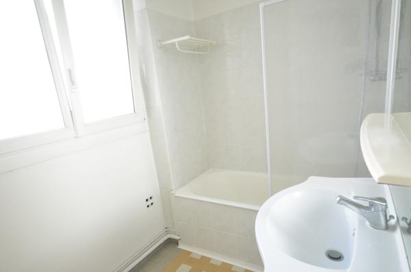 BREST JEAN MOULIN - 1 RUE PIERRE PUGET - Appartement T4 de 74m² , Brest