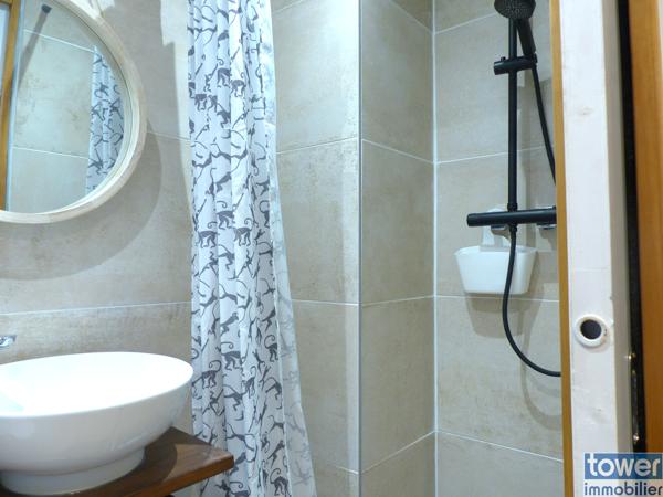 Studio
                                                                                                                                                                                                                                                                                                                        1 pièce(s)                                                                                                                                                                                                                                                                                                                              17  m²