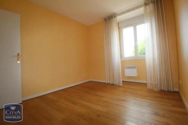 Appartement à louer 3 pièces 79.42m² Chartres (28000)