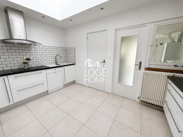 Maison 1930 rénovée – 3 chambres, jardin et carport – hem