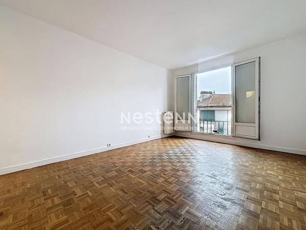 HYPER CENTRE - MAIRIE DE CLAMART - Appartement 3 pièces de 58,95 m² traversant