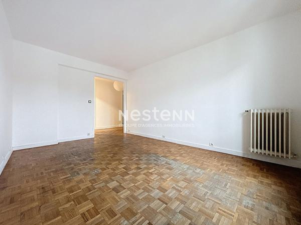 HYPER CENTRE - MAIRIE DE CLAMART - Appartement 3 pièces de 58,95 m² traversant