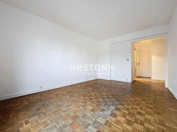 HYPER CENTRE - MAIRIE DE CLAMART - Appartement 3 pièces de 58,95 m² traversant