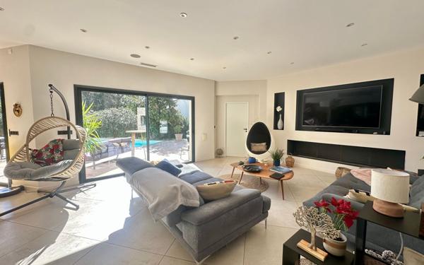 Maison à vendre    4 pièces •  Aubais