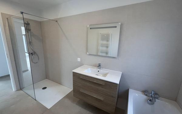 Maison à vendre    4 pièces •  Joyeuse