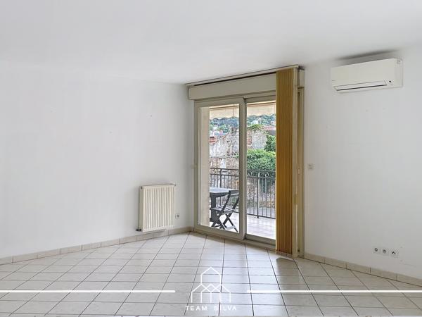 Appartement
         4 pièces
        - 90 m² Exclusivité 299 900 € *
