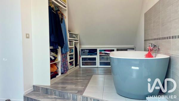 Maison à vendre 7 pièces 170 m² Perceneige