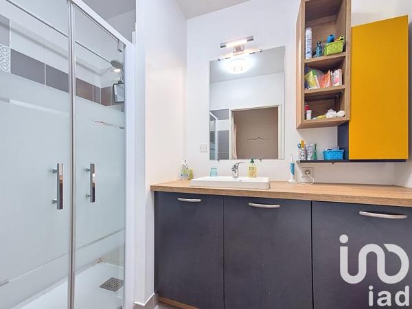 Appartement à vendre 3 pièces 72 m² Marseille 2