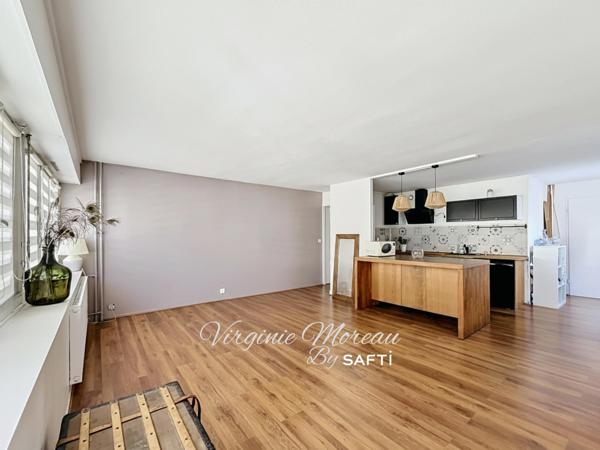 TOUT A PIED ! Spacieux T4 lumineux avec terrasse