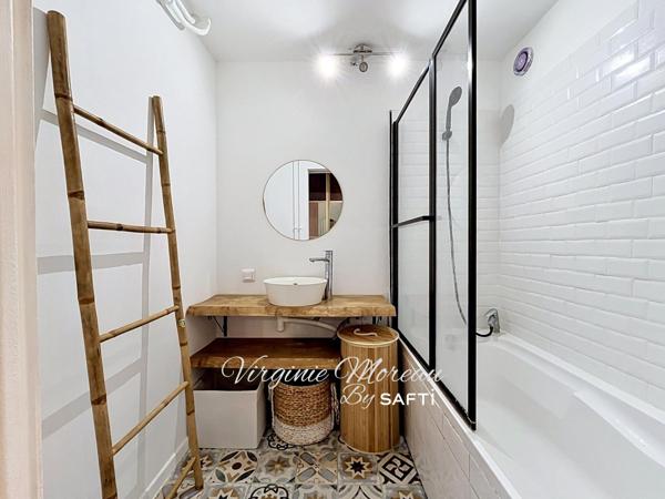 TOUT A PIED ! Spacieux T4 lumineux avec terrasse