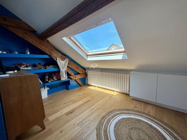 Maison Poissy 6 pièce(s) 650 000 € **  - Référence  9222