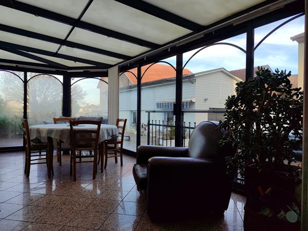 Maison - 9 pièces - 292 m²