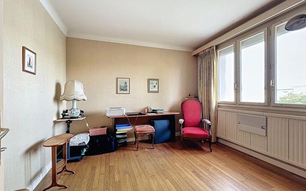 Maison à vendre    6 pièces •  Bourg-lès-Valence