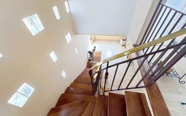 Maison à vendre    6 pièces •  Bourg-lès-Valence