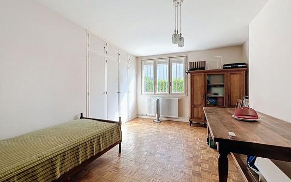 Maison à vendre    6 pièces •  Bourg-lès-Valence