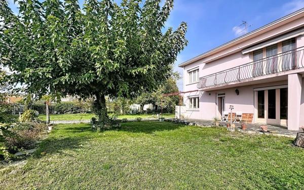 Maison à vendre    6 pièces •  Bourg-lès-Valence