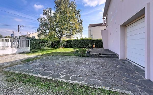 Maison à vendre    6 pièces •  Bourg-lès-Valence