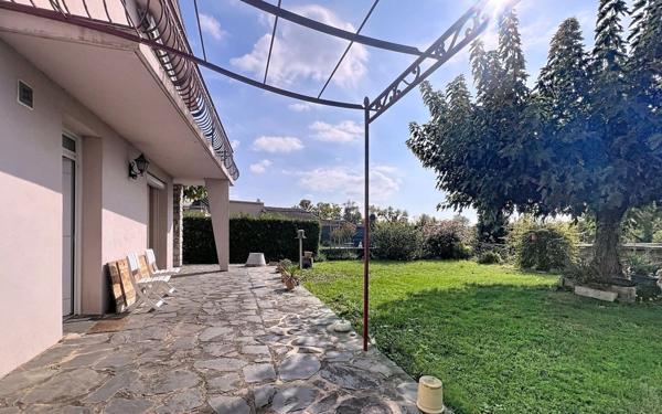 Maison à vendre    6 pièces •  Bourg-lès-Valence