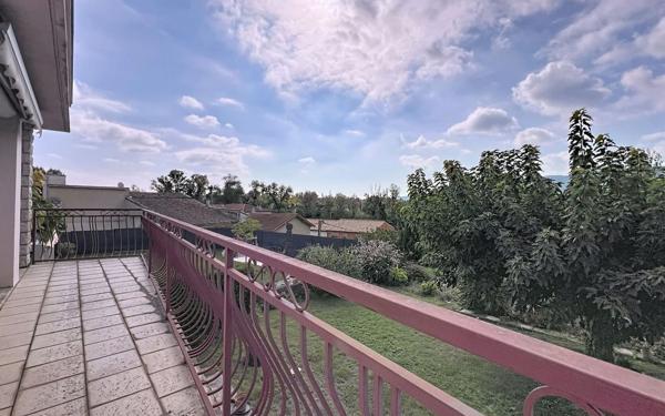 Maison à vendre    6 pièces •  Bourg-lès-Valence