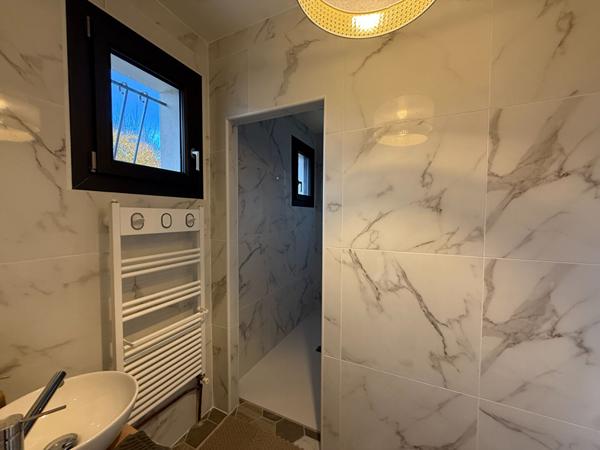 86540 THURE Maison 4 pièce(s) 180 m2