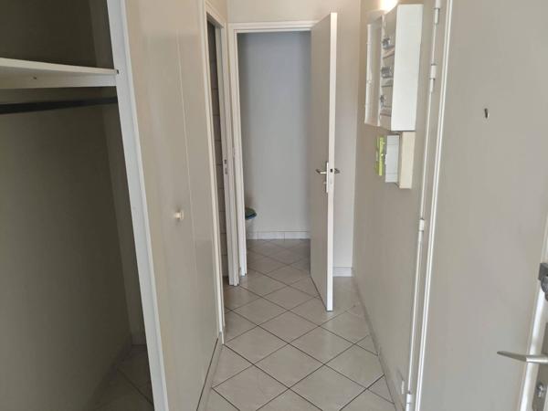 Grand appartement avec parking à Tours