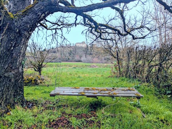 Ferme de caractère avec dépendances et beau potentiel