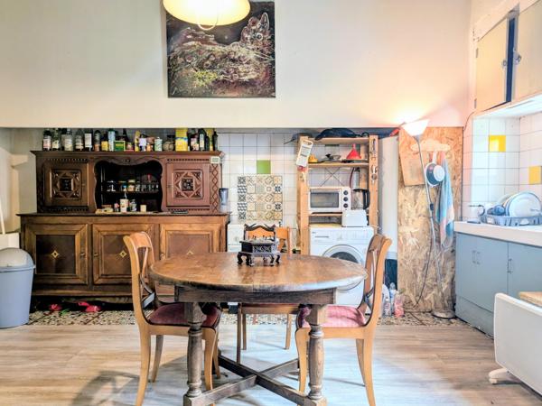 Ferme de caractère avec dépendances et beau potentiel