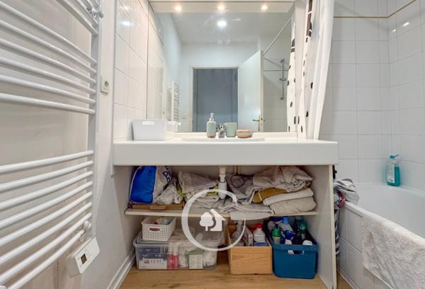 Bruges (33520) APPARTEMENT T2 MEUBLÉ - TERRASSE - CLIMATISATION - PARKING