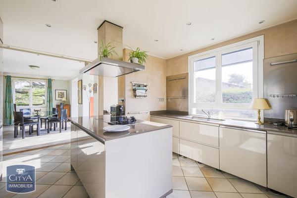 Maison à vendre 10 pièces 316m²